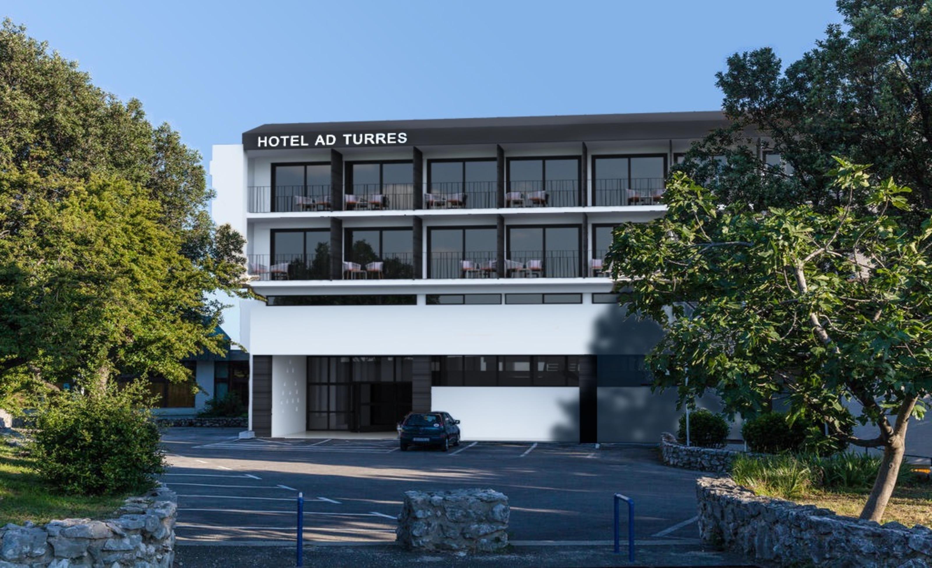 Hotel Ad Turres 茨里克韦尼察 外观 照片